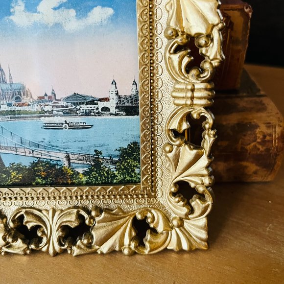 +GIFTED+VTG gold post card frame with antique post card - Picture 3 of 6